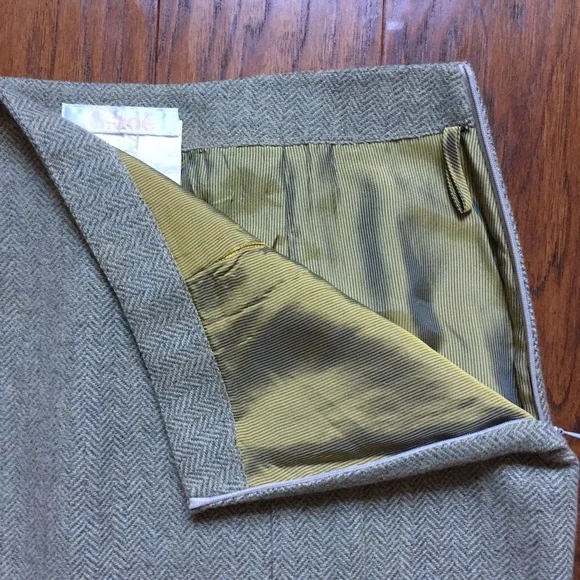 Chloe Wool Tweed Trumpet Skirt in Beige - Size 44 - Picture 7 of 8